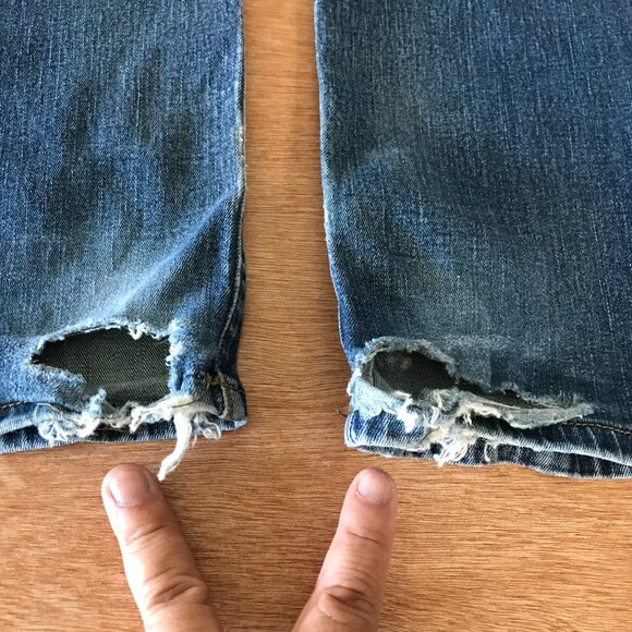 DL1961 Avery Straight Jeans Men 38x34 Blue Mid Rise Medium Wash Distressed 16800 - Picture 12 of 13